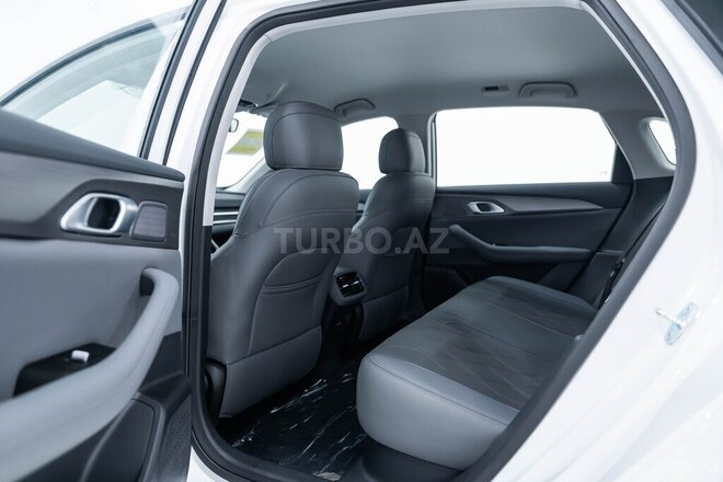 Geely Galaxy A7-17