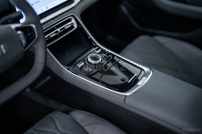 Geely Galaxy A7-11