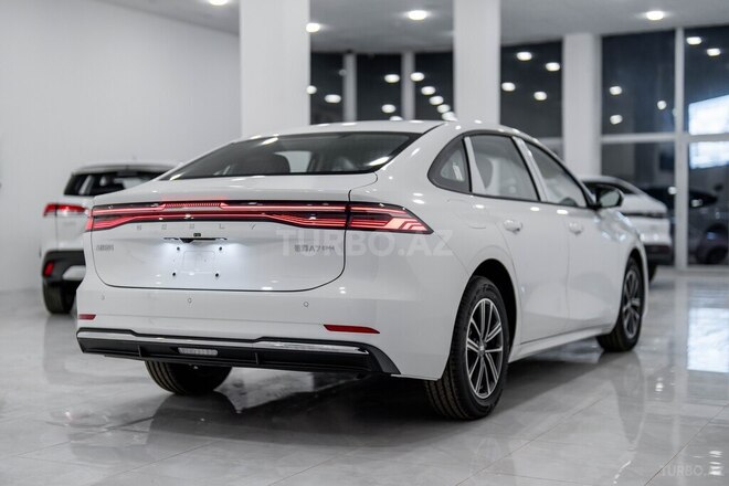 Geely Galaxy A7-8