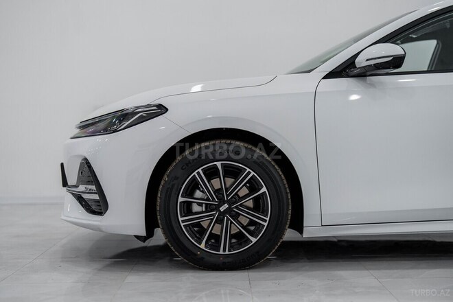 Geely Galaxy A7-10
