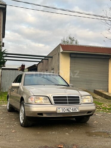 Mercedes C 180 1995, 200,000 km - 1.8 л - Lənkəran