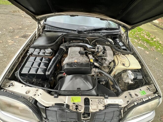 Mercedes C 180 1995, 200,000 km - 1.8 л - Lənkəran
