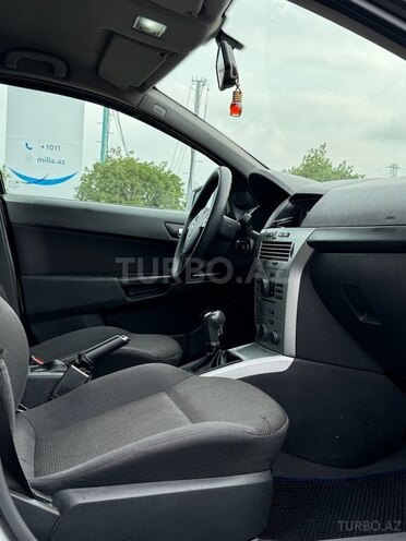 Opel Astra 2009, 275,700 km - 1.4 l - Bakı