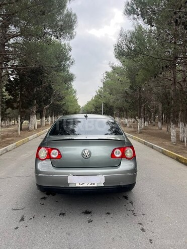 Volkswagen Passat 2005, 225,000 km - 2.0 л - Sumqayıt