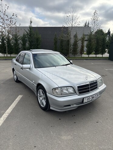 Mercedes C 220 1999, 436,123 km - 2.2 l - Salyan