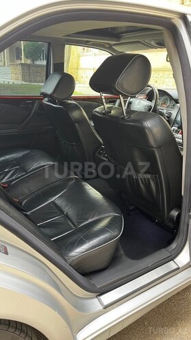 Mercedes E 320 2000, 322,000 km - 3.2 l - Bakı