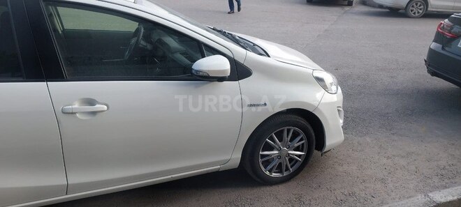 Toyota Aqua 2017, 112,000 km - 1.5 l - Bakı