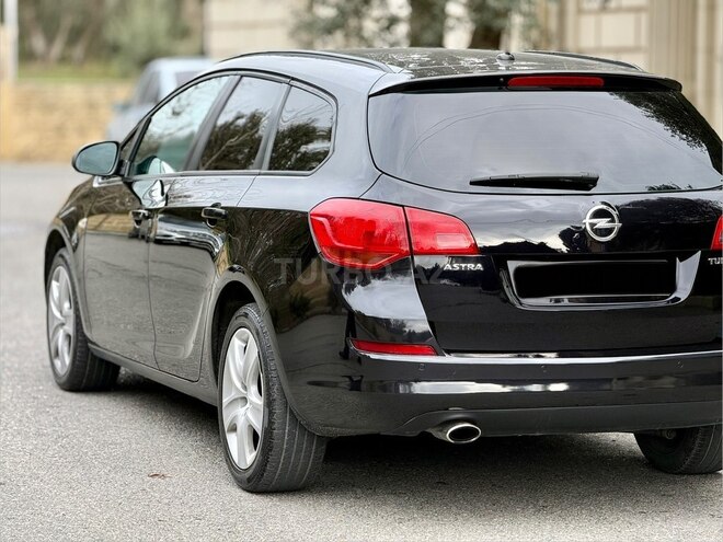 Opel Astra 2011, 312,800 km - 1.4 л - Bakı