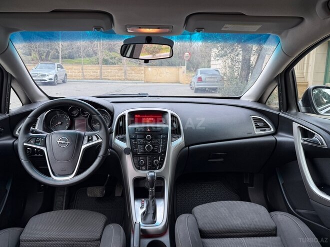 Opel Astra 2011, 312,800 km - 1.4 л - Bakı