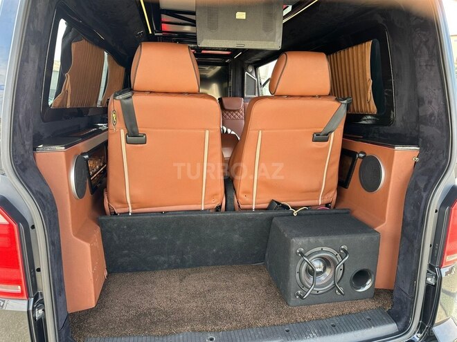 Volkswagen Transporter 2018, 156,400 km - 2.0 л - Bakı