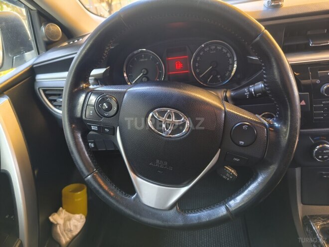 Toyota Corolla-19