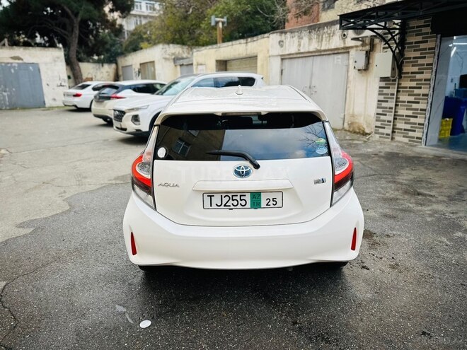Toyota Aqua 2021, 27,930 km - 1.5 l - Bakı