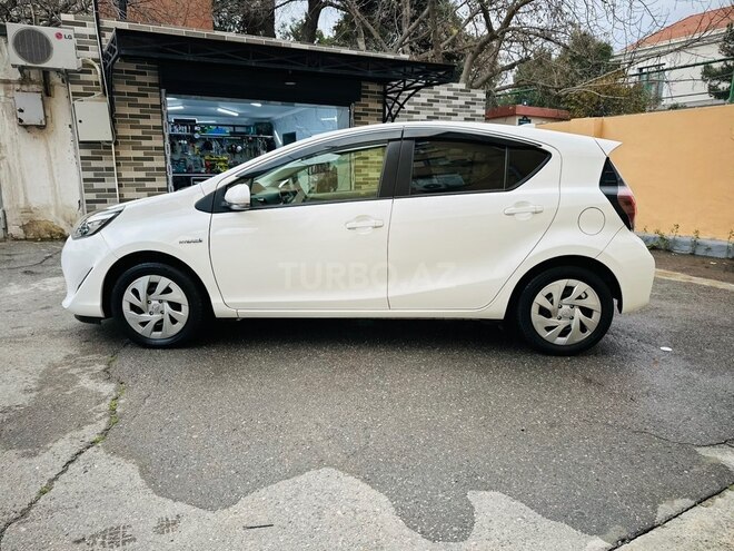 Toyota Aqua 2021, 27,930 km - 1.5 l - Bakı