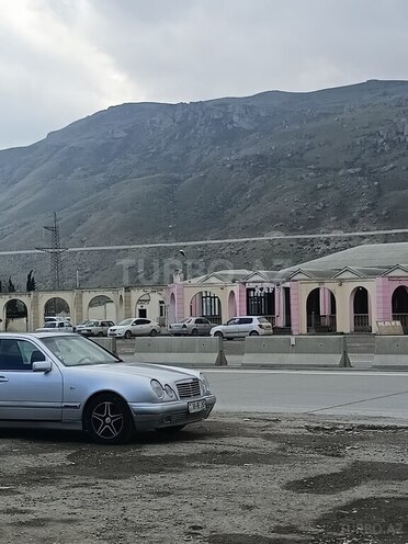 Mercedes E 280 1996, 410,000 km - 2.8 l - Xudat
