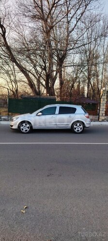 Opel Astra 2005, 283,000 km - 1.4 l - Şəki