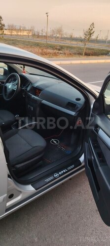 Opel Astra 2005, 283,000 km - 1.4 l - Şəki