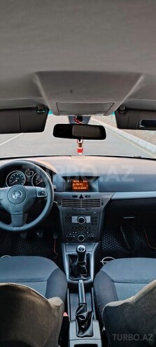 Opel Astra 2005, 283,000 km - 1.4 l - Şəki