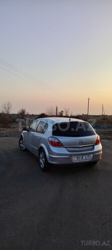 Opel Astra 2005, 283,000 km - 1.4 l - Şəki