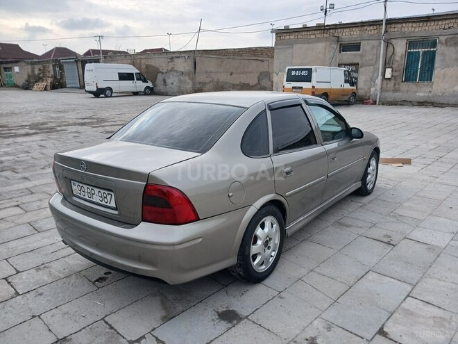 Opel Vectra 1999, 350,000 km - 2.0 l - Sumqayıt