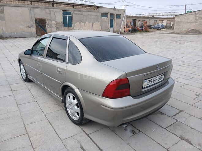 Opel Vectra 1999, 350,000 km - 2.0 l - Sumqayıt