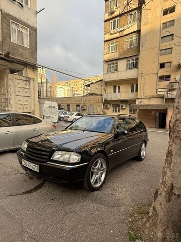 Mercedes C 240 1999, 333,000 km - 2.4 l - Bakı