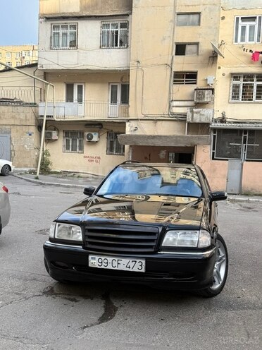 Mercedes C 240 1999, 333,000 km - 2.4 l - Bakı