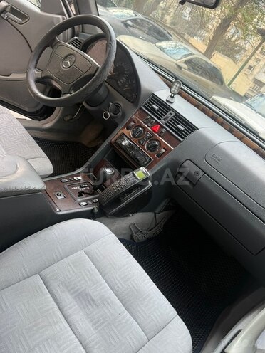 Mercedes C 240 1999, 333,000 km - 2.4 l - Bakı
