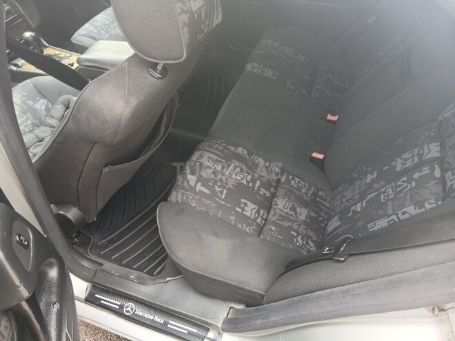 Mercedes E 230 1996, 560,000 km - 2.3 л - Bakı
