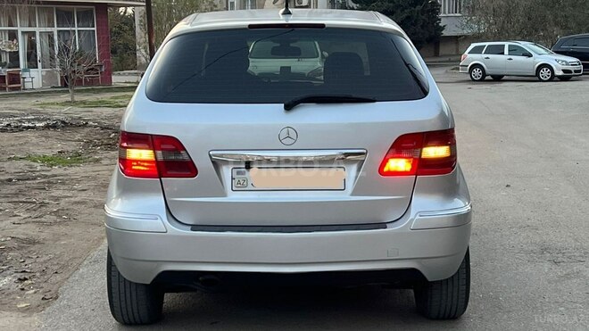 Mercedes B 170 2009, 178,400 km - 1.7 l - Sumqayıt