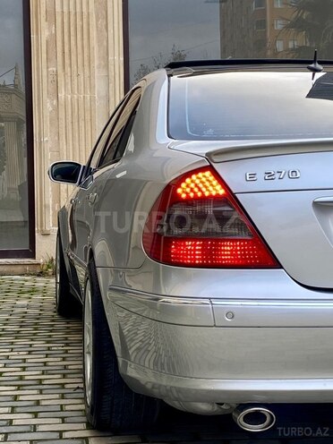 Mercedes E 270 2002, 310,000 km - 2.7 л - Bakı