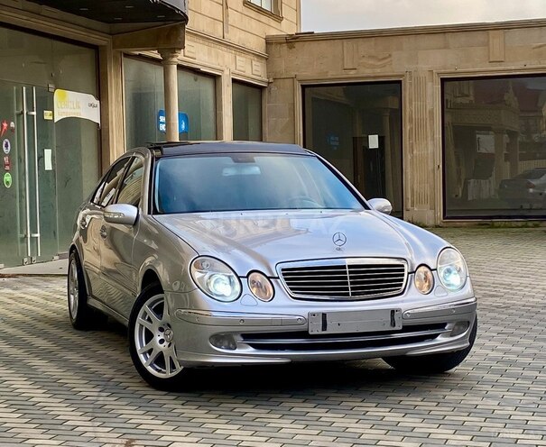 Mercedes E 270 2002, 310,000 km - 2.7 л - Bakı