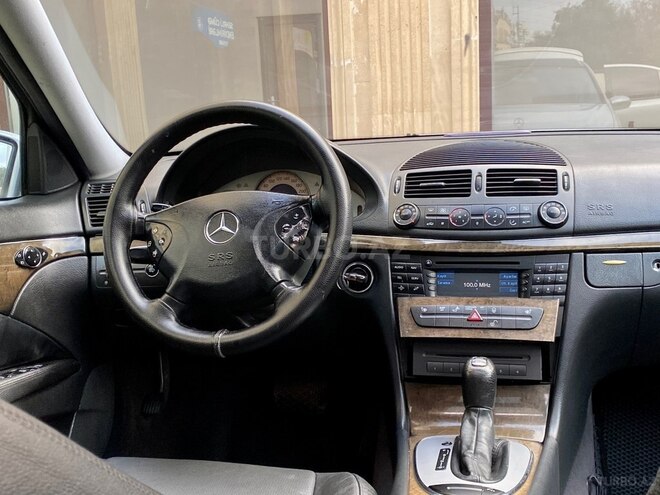Mercedes E 270 2002, 310,000 km - 2.7 л - Bakı
