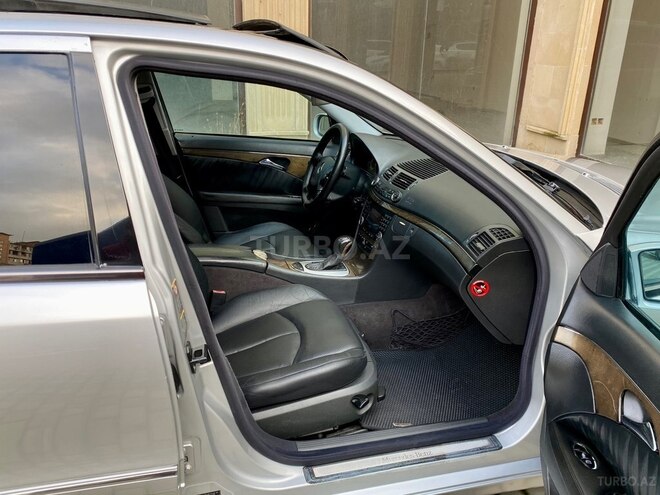 Mercedes E 270 2002, 310,000 km - 2.7 л - Bakı