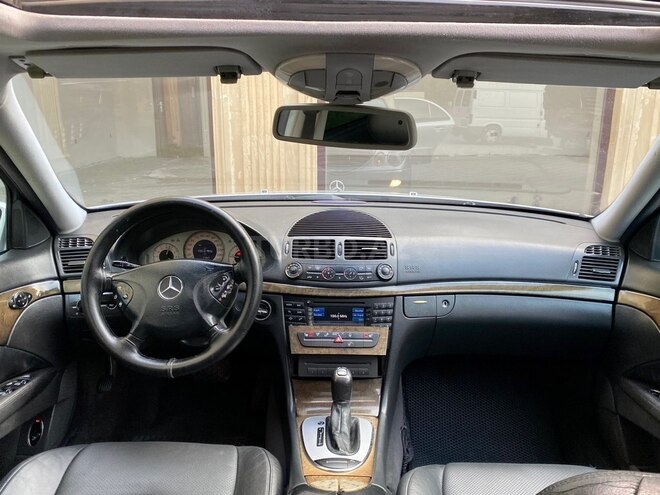 Mercedes E 270 2002, 310,000 km - 2.7 л - Bakı