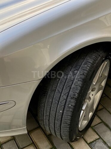 Mercedes E 270 2002, 310,000 km - 2.7 л - Bakı