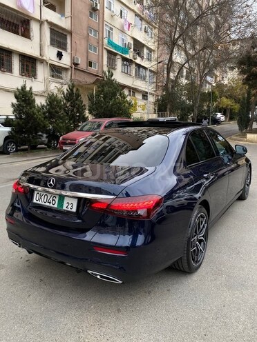 Mercedes E 300 e-19