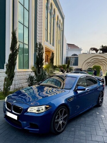 BMW M5 2013, 89,999 km - 4.4 l - Bakı