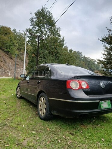 Volkswagen Passat 2005, 111,775 km - 2.0 l - Lənkəran