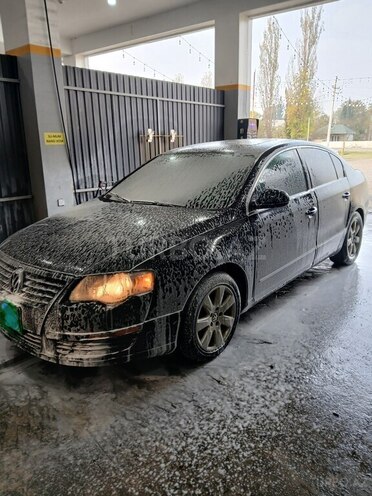 Volkswagen Passat 2005, 111,775 km - 2.0 l - Lənkəran