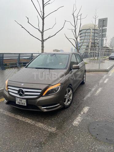 Mercedes B 180 2012, 130,000 km - 1.6 l - Bakı