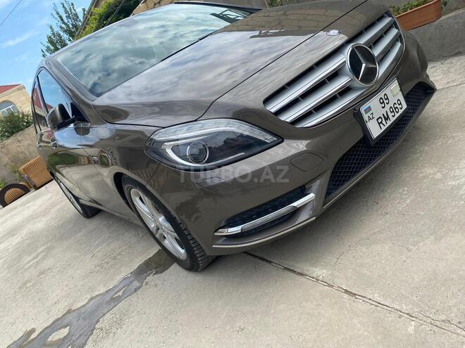 Mercedes B 180 2012, 130,000 km - 1.6 l - Bakı