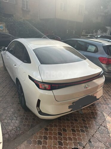 Changan  2024, 30,000 km - 1.5 l - Bakı