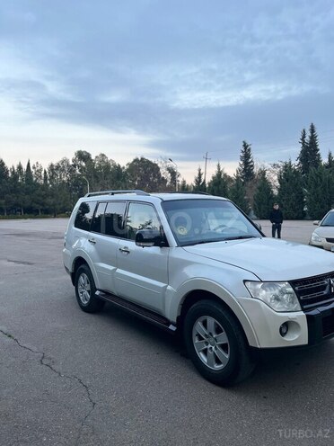 Mitsubishi Pajero 2007, 291,200 km - 3.0 l - Sabirabad