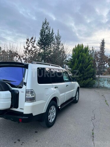 Mitsubishi Pajero 2007, 291,200 km - 3.0 l - Sabirabad