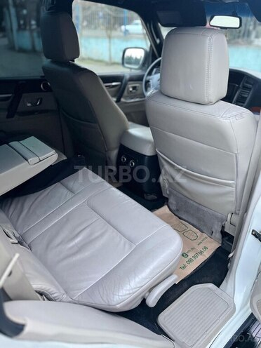 Mitsubishi Pajero 2007, 291,200 km - 3.0 l - Sabirabad