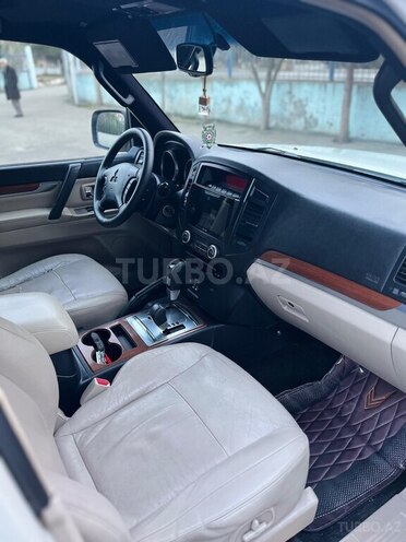 Mitsubishi Pajero 2007, 291,200 km - 3.0 l - Sabirabad