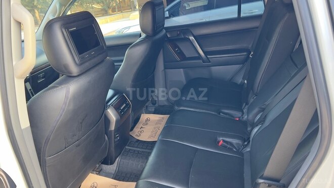 Toyota Land Cruiser Prado 2010, 147,760 km - 2.7 л - Bakı
