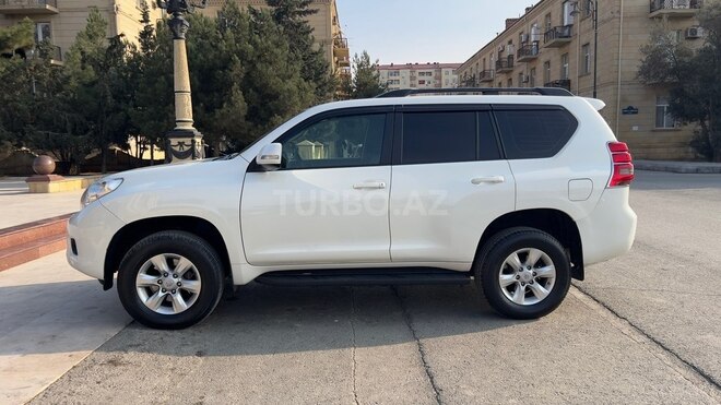 Toyota Land Cruiser Prado 2010, 147,760 km - 2.7 л - Bakı