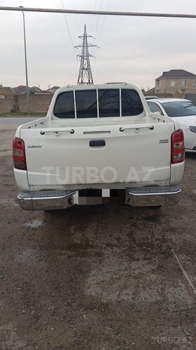 Mitsubishi L200 2018, 350,000 km - 2.4 л - Bakı