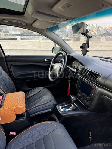Volkswagen Passat 2004, 280,000 km - 1.8 л - Bakı